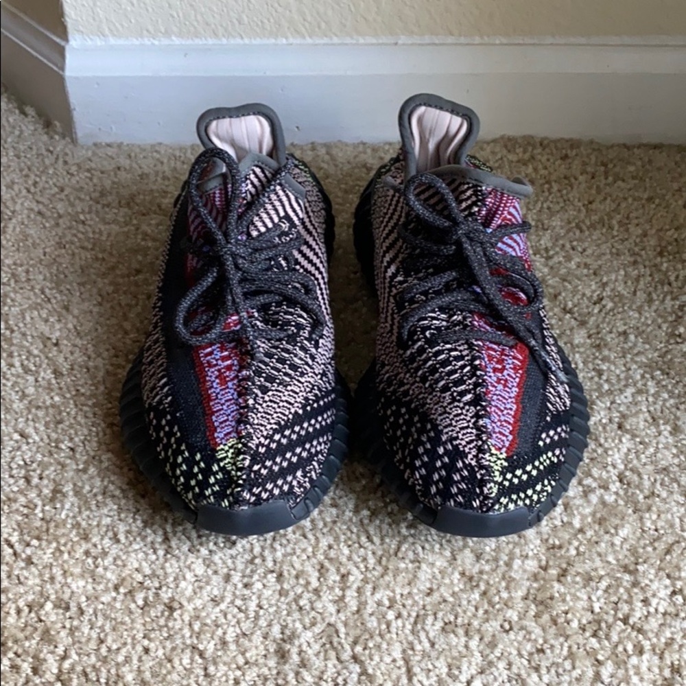 Yeezy Boost 350 V2 Yecheil